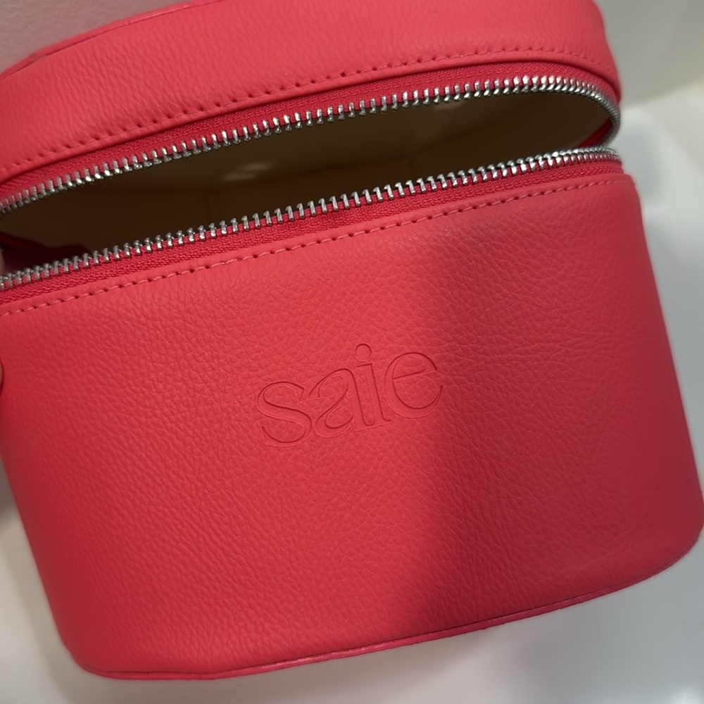 Saie Vibrant Pink Cosmetic Case - Picture 5 of 7